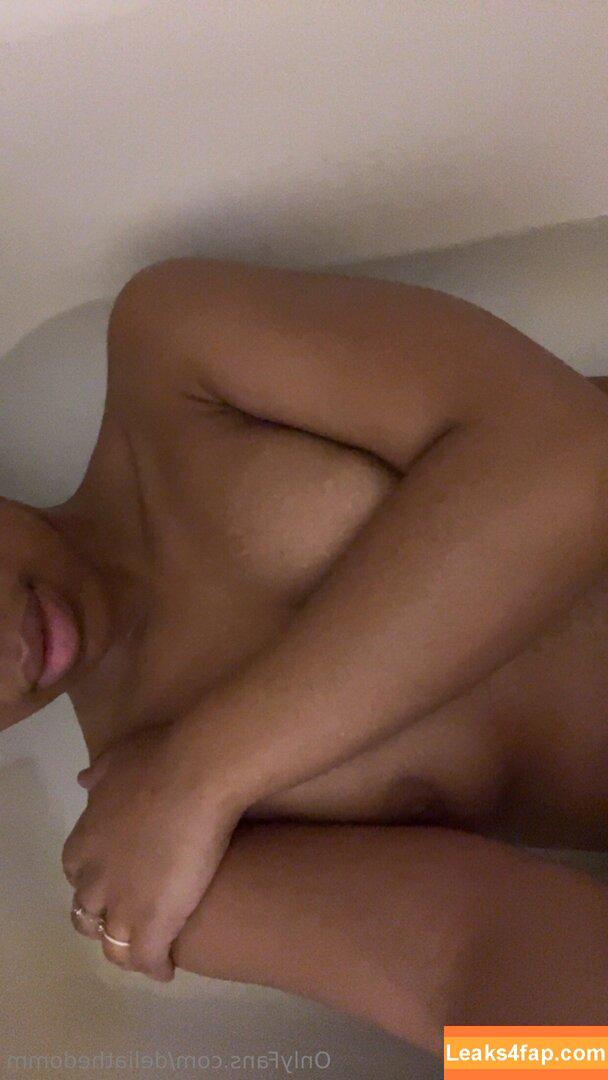 deliathedomm /  leaked photo photo #0001