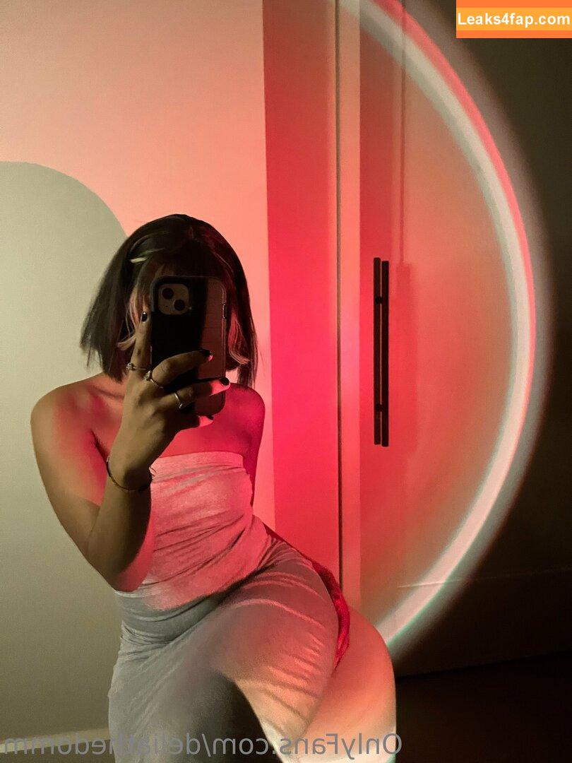 deliathedomm /  leaked photo photo #0005