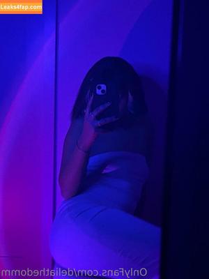 deliathedomm photo #0010