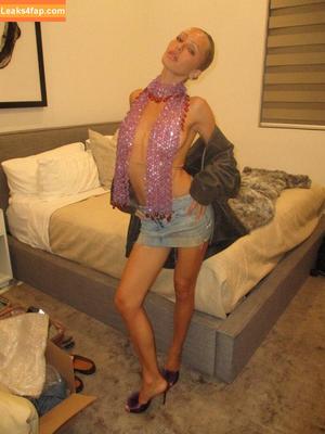 Delilah Belle Hamlin photo #0062