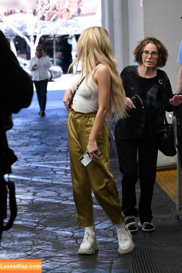 Delilah Hamlin /  leaked photo photo #0217