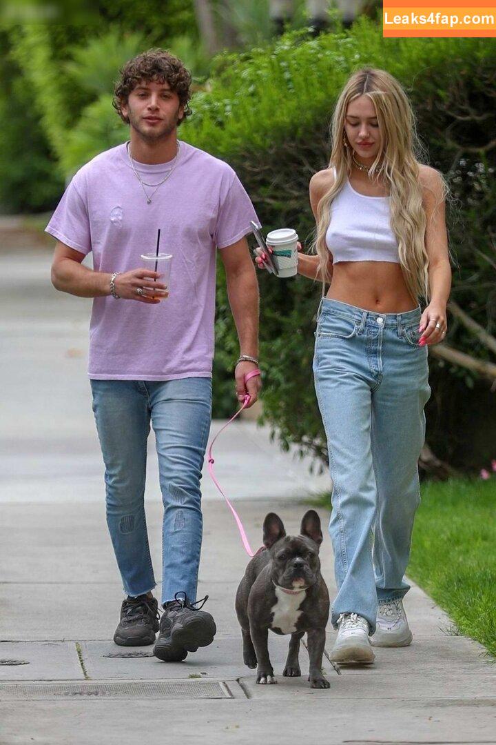Delilah Hamlin /  leaked photo photo #0239