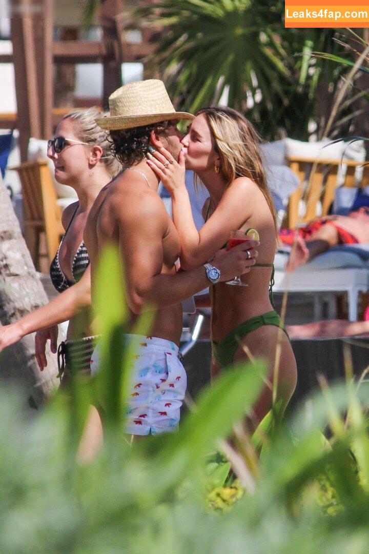 Delilah Hamlin /  leaked photo photo #0244