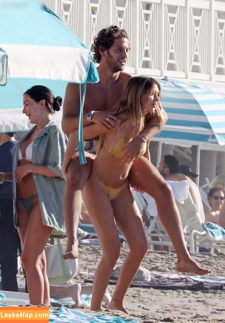 Delilah Hamlin /  leaked photo photo #0297
