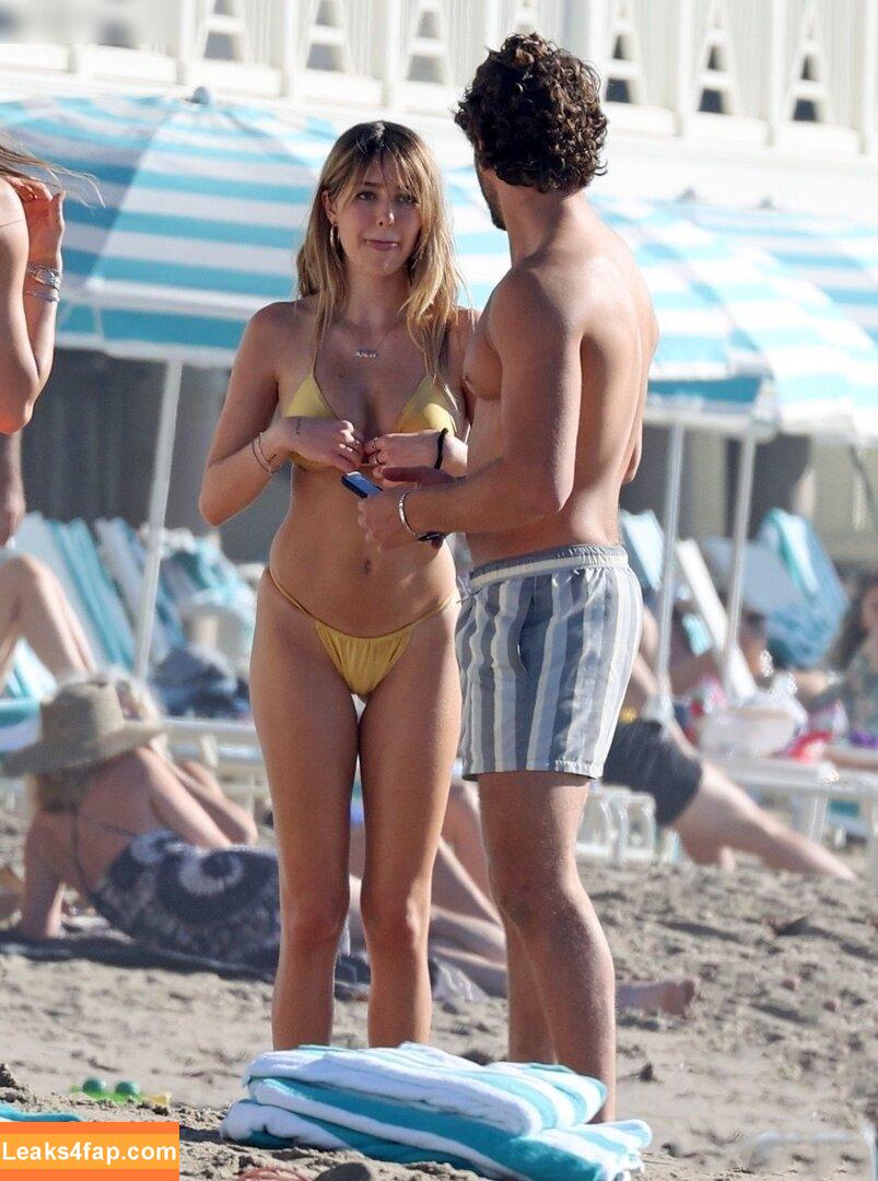 Delilah Hamlin /  leaked photo photo #0298