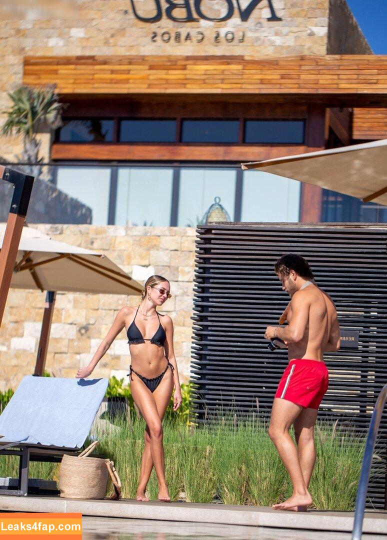 Delilah Hamlin /  leaked photo photo #0319