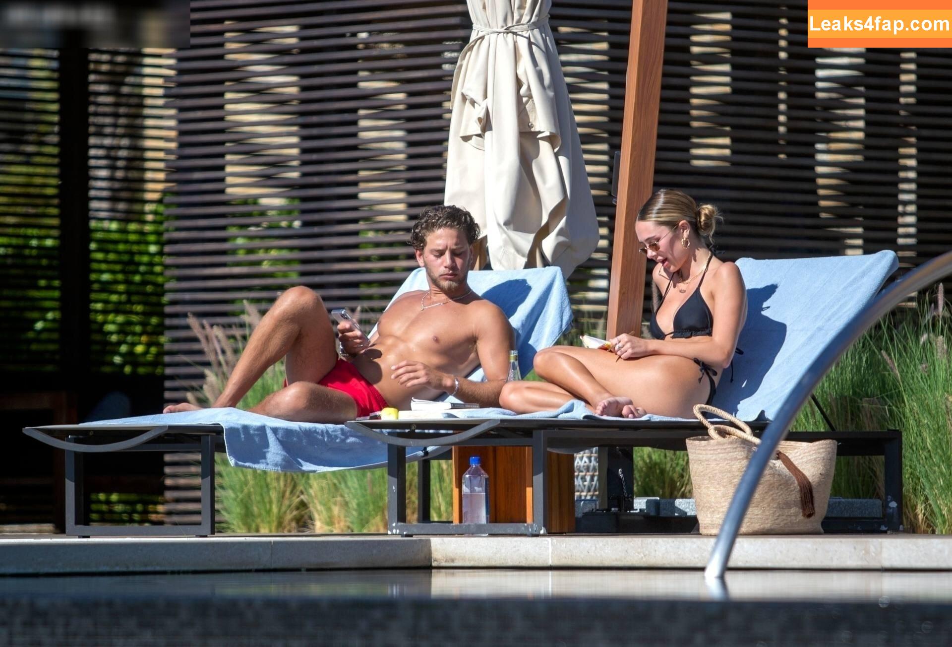 Delilah Hamlin /  leaked photo photo #0336
