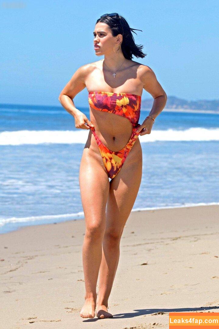 Delilah Hamlin /  leaked photo photo #0379