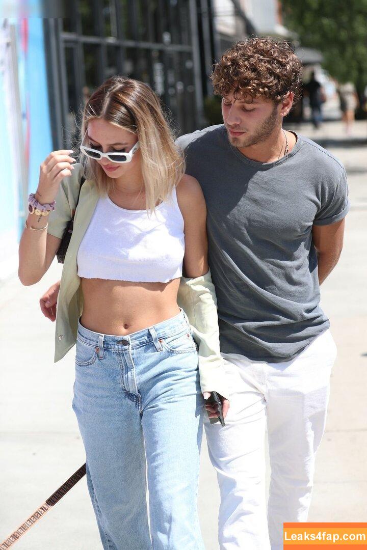 Delilah Hamlin /  leaked photo photo #0432