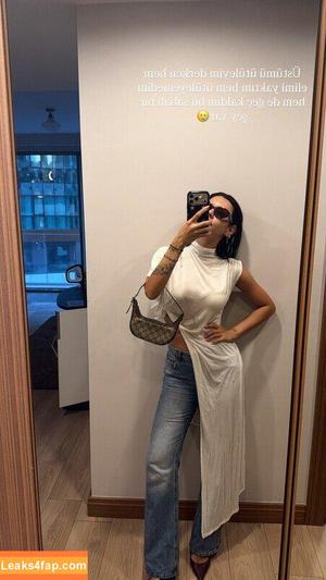 Demet Ozturk photo #0111