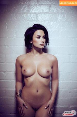 Demi Lovato - Fakes photo #0009