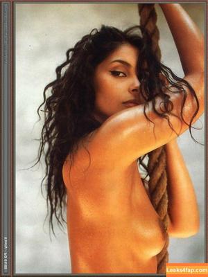 Denise Katherine Matthews / Vanity фото #0014