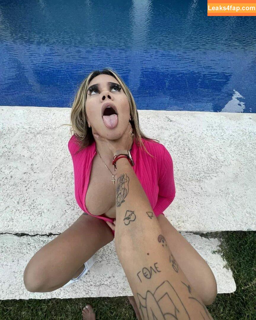 Desiree Gonzalez / Dezii G / Dezii Gonzalez / desireegonzaleznoguera / deziigonzalezoficial / https: leaked photo photo #0025