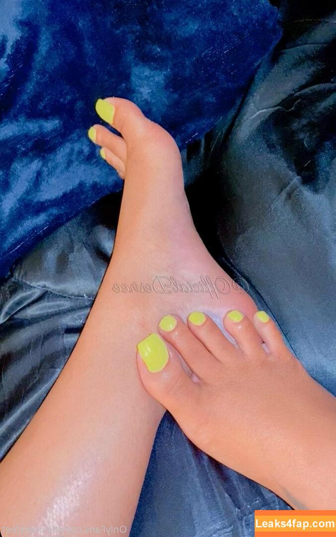 desireesfeet / desirees.feet leaked photo photo #0033