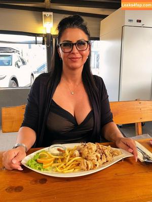 Desyra Noir photo #0071