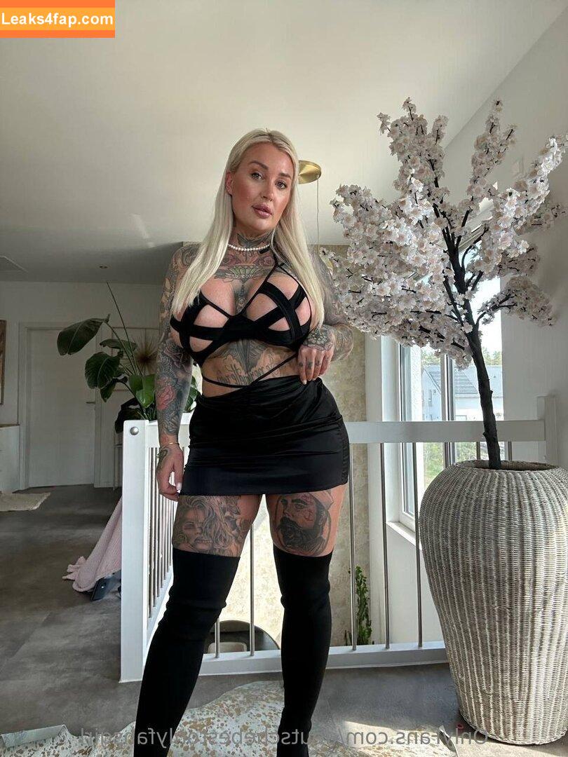 deutschebestonlyfansgirl / germanybestgirls leaked photo photo #0001