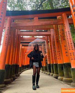 Develique photo #0066