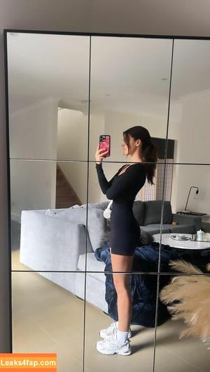 Develique photo #0100