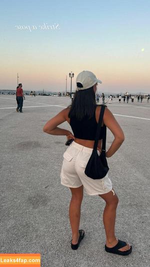 Develique photo #0137