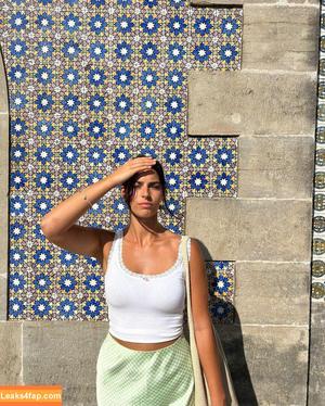 Develique photo #0141