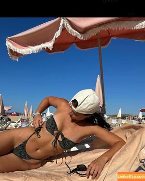 Develique photo #0148