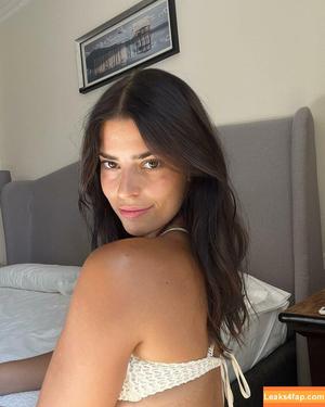 Develique photo #0156