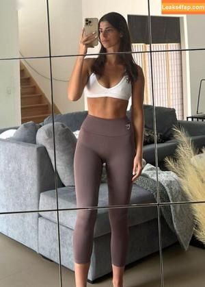 Develique photo #0208