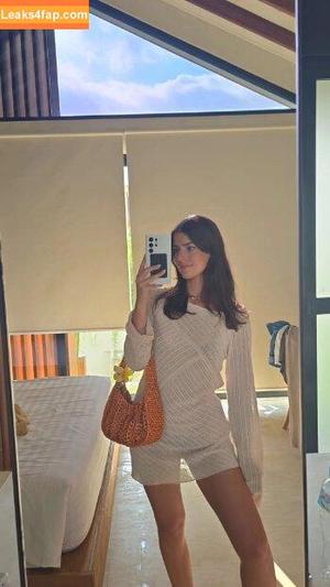 Develique photo #0376