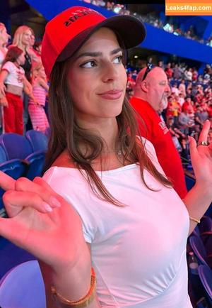 Develique photo #0612