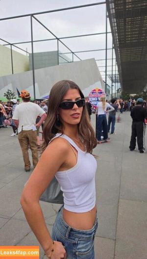 Develique photo #0671