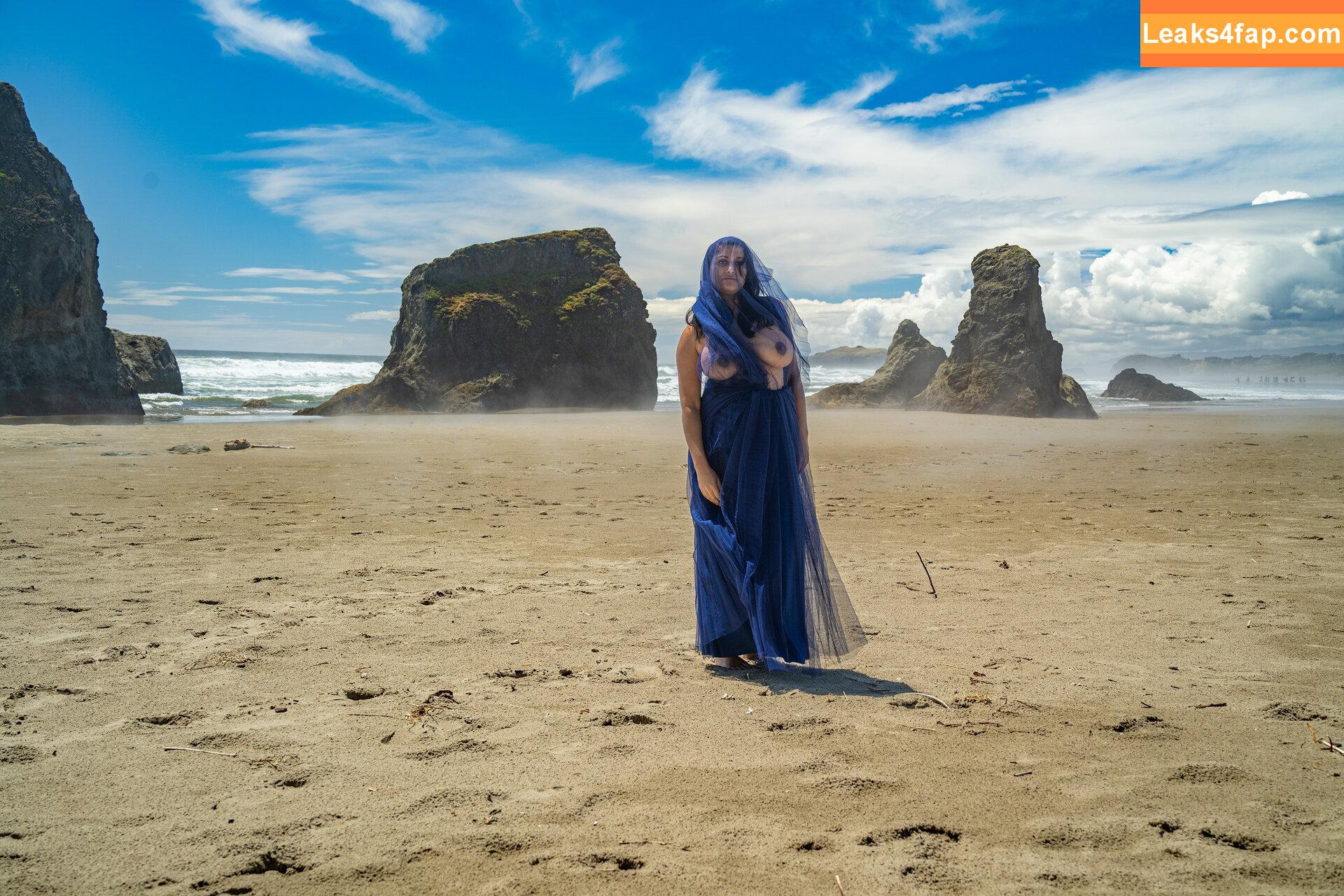 Devi The Model / Dakini / devithemodel / googlymonstor / itsdevi leaked photo photo #0385