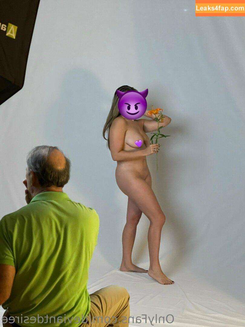 deviantdesiree /  leaked photo photo #0029