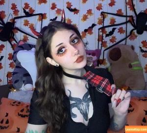 devilbaby photo #0024