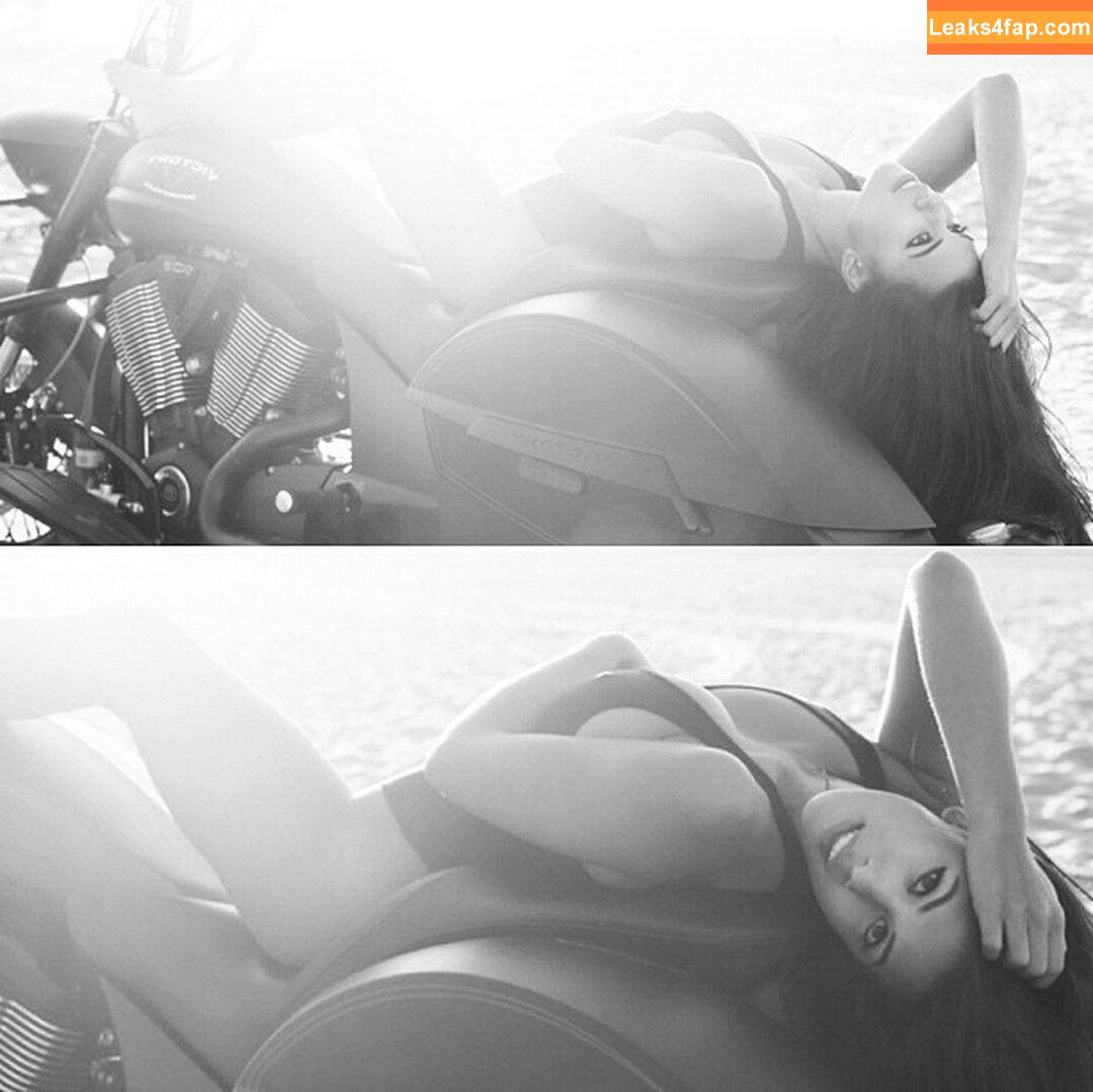 Devin Brugman / Natasha Oakley / devinbrugman / https: leaked photo photo #0373