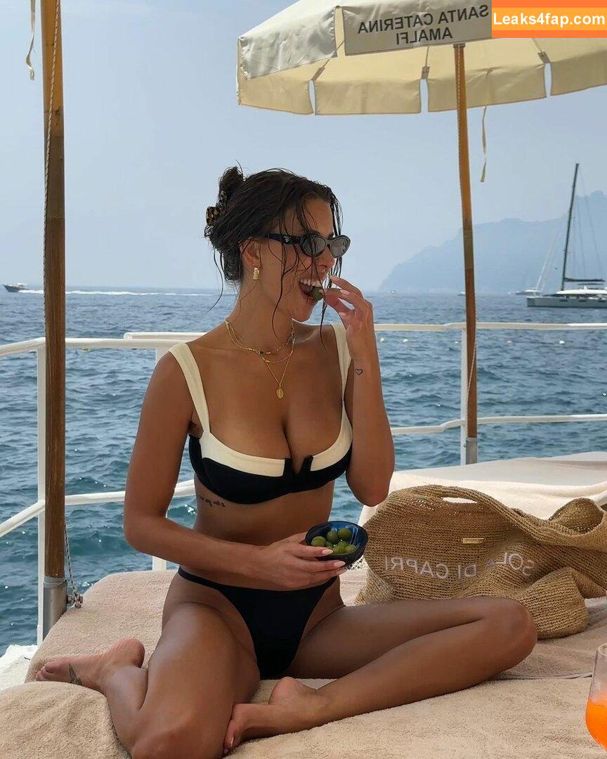 Devin Brugman / Natasha Oakley / devinbrugman слитое фото фото #0596
