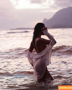 Devin Brugman photo #0470