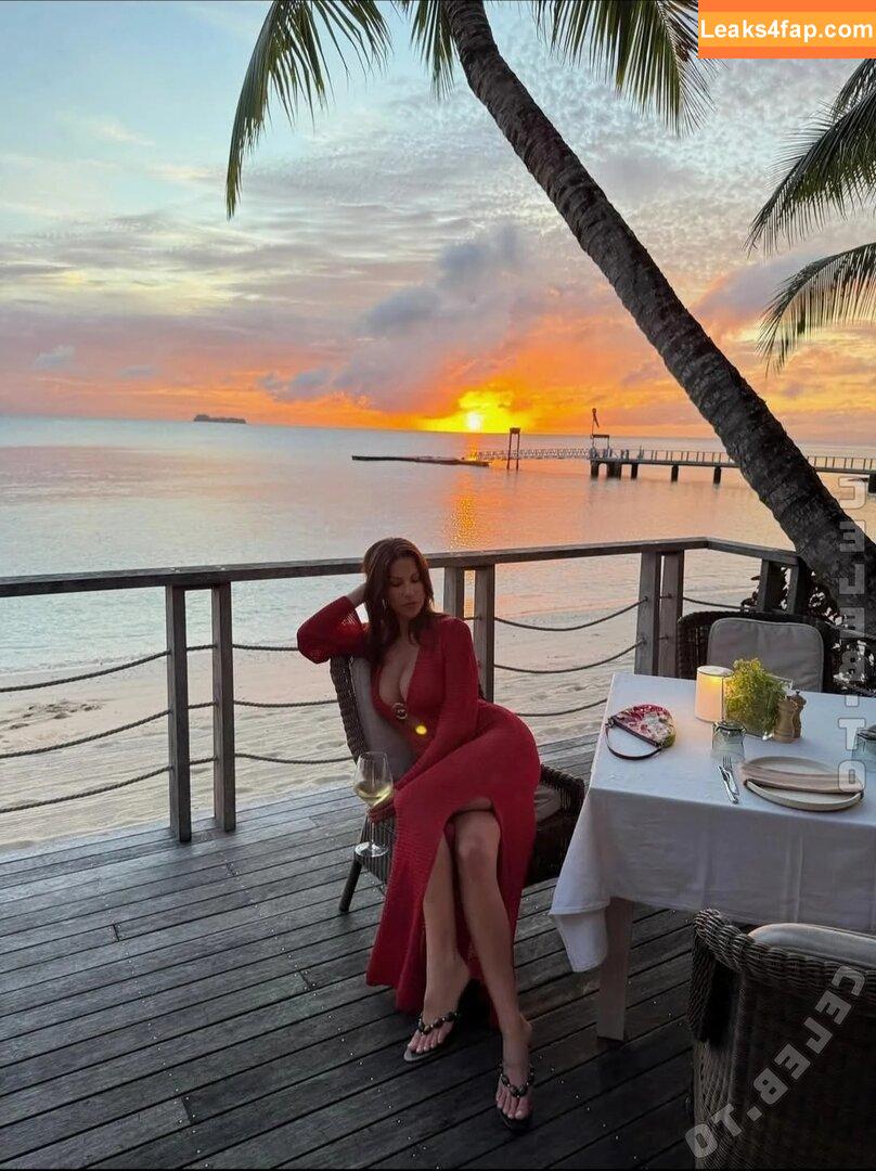 Devin Brugman / Natasha Oakley / devinbrugman / https: leaked photo photo #1461