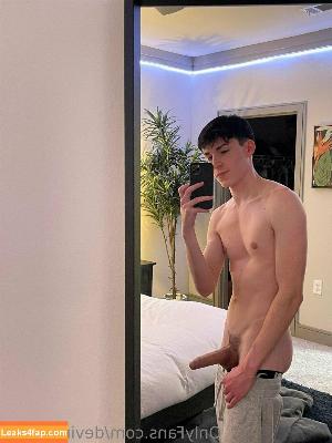 devinholtxxx photo #0001