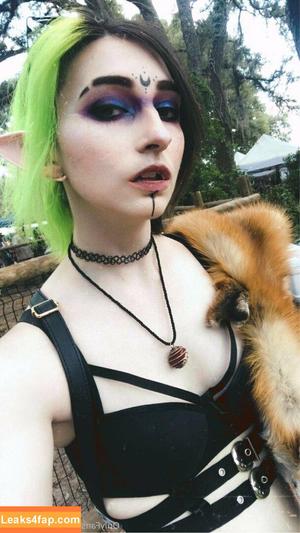 deviouslilwolf photo #0007
