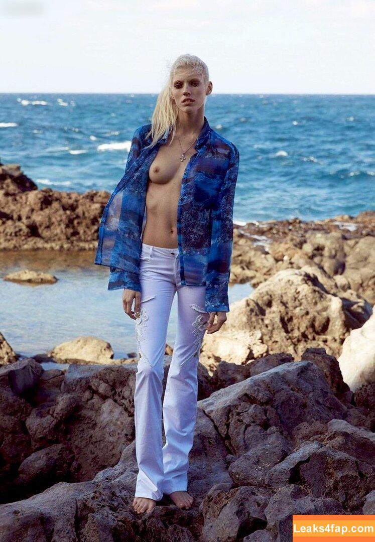Devon Windsor / devwindsor leaked photo photo #0009
