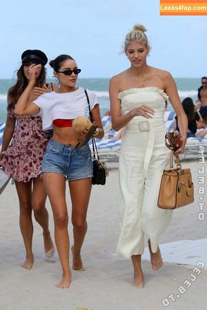 Devon Windsor photo #0048