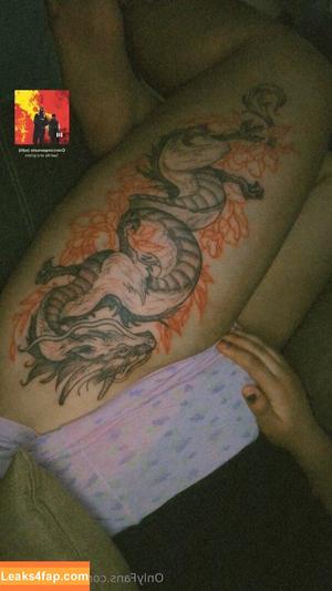 deynah.love photo #0001