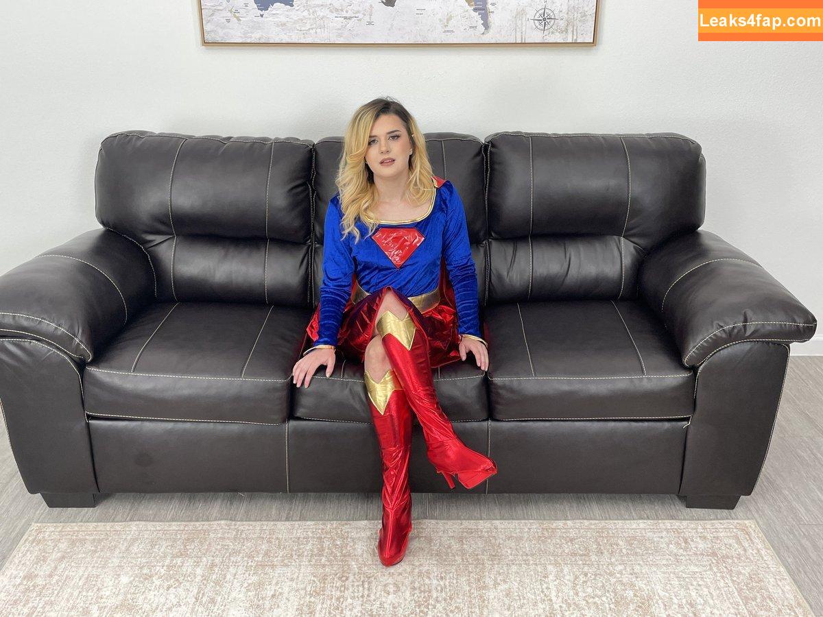 Dez Hansen free nudes