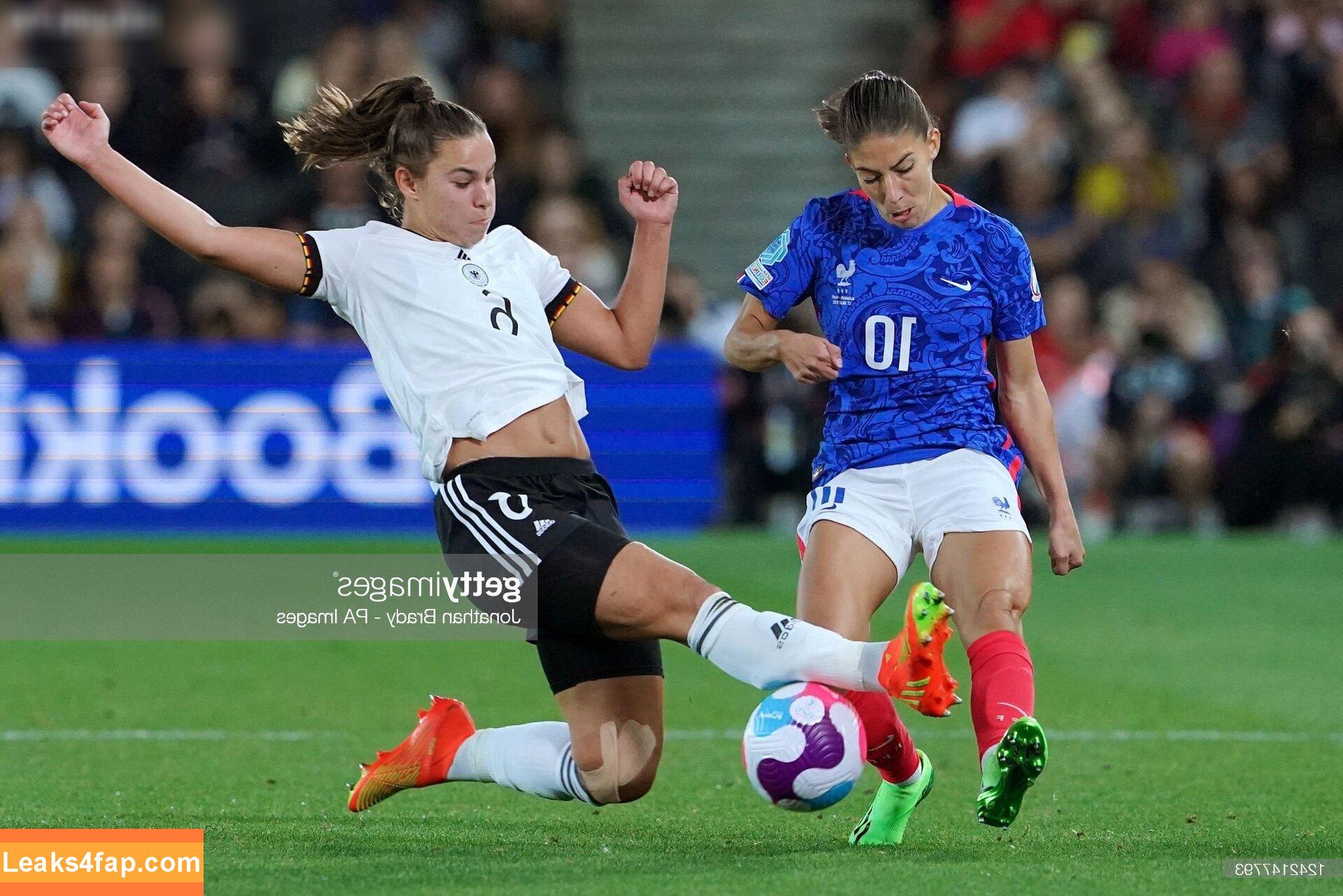 DFB Damen / sarahtoninx9_ leaked photo photo #0015