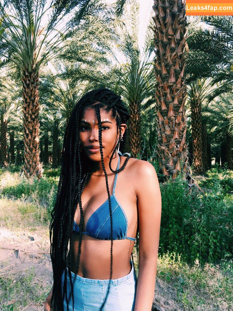 Diamond White / diamondwhiteeeee / officialdiamondwhite leaked photo photo #0013