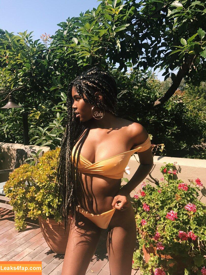 Diamond White / diamondwhiteeeee / officialdiamondwhite leaked photo photo #0021