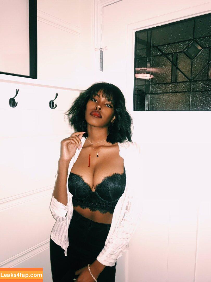 Diamond White / diamondwhiteeeee / officialdiamondwhite leaked photo photo #0029