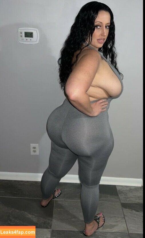 diamondntheruff103 / thickitalianmami leaked photo photo #0003