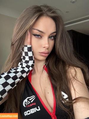 Diana Babyna photo #0001