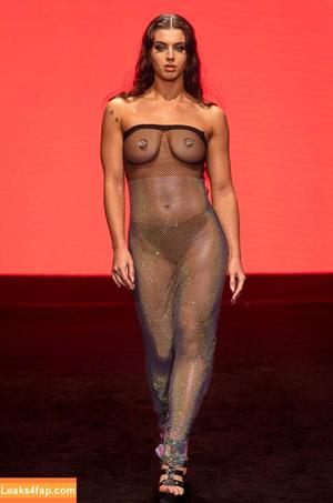 Diana Lapo photo #0185